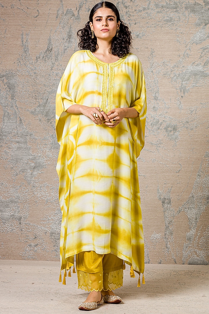 Yellow Muslin Tie & Dye Printed Kaftan Set by Devnaagri