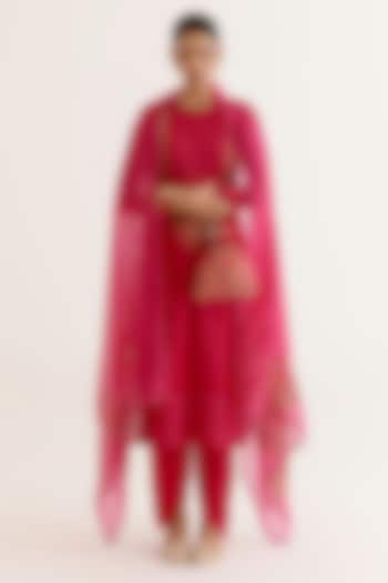 Fuchsia Pink Satin Sequins Hand Embroidered Kurta Set by Devnaagri at Pernia's Pop Up Shop