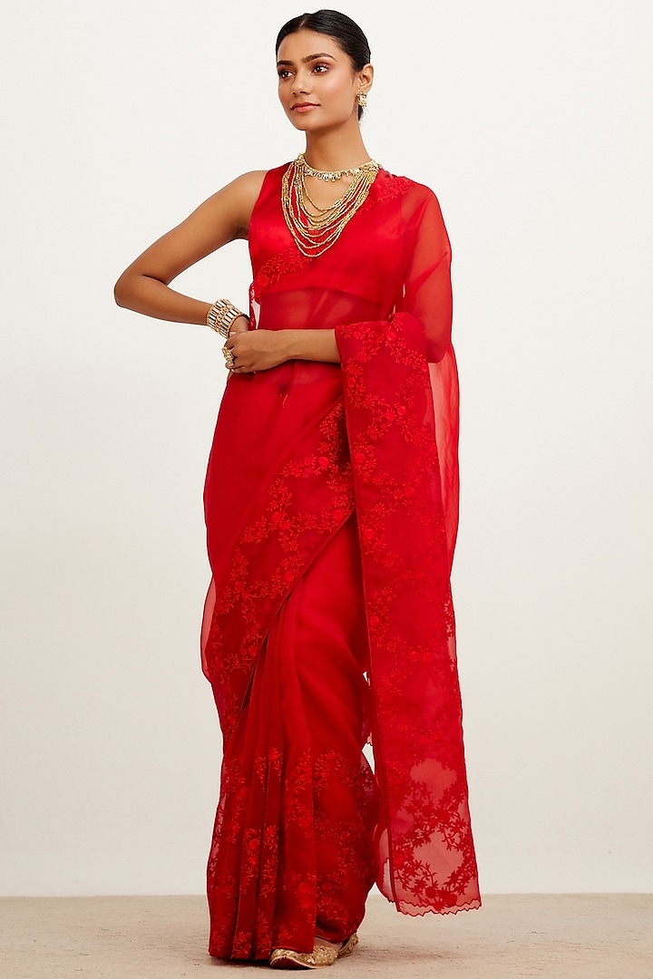 Red Embroidered Saree Set by Devnaagri at Pernia's Pop Up Shop