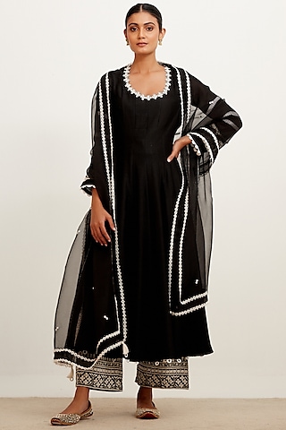 Black Chanderi Embroidered Anarkali Set by Devnaagri