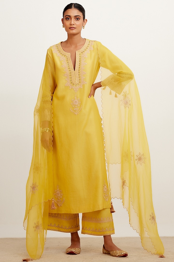 Mustard Embroidered Kurta Set by Devnaagri at Pernia's Pop Up Shop