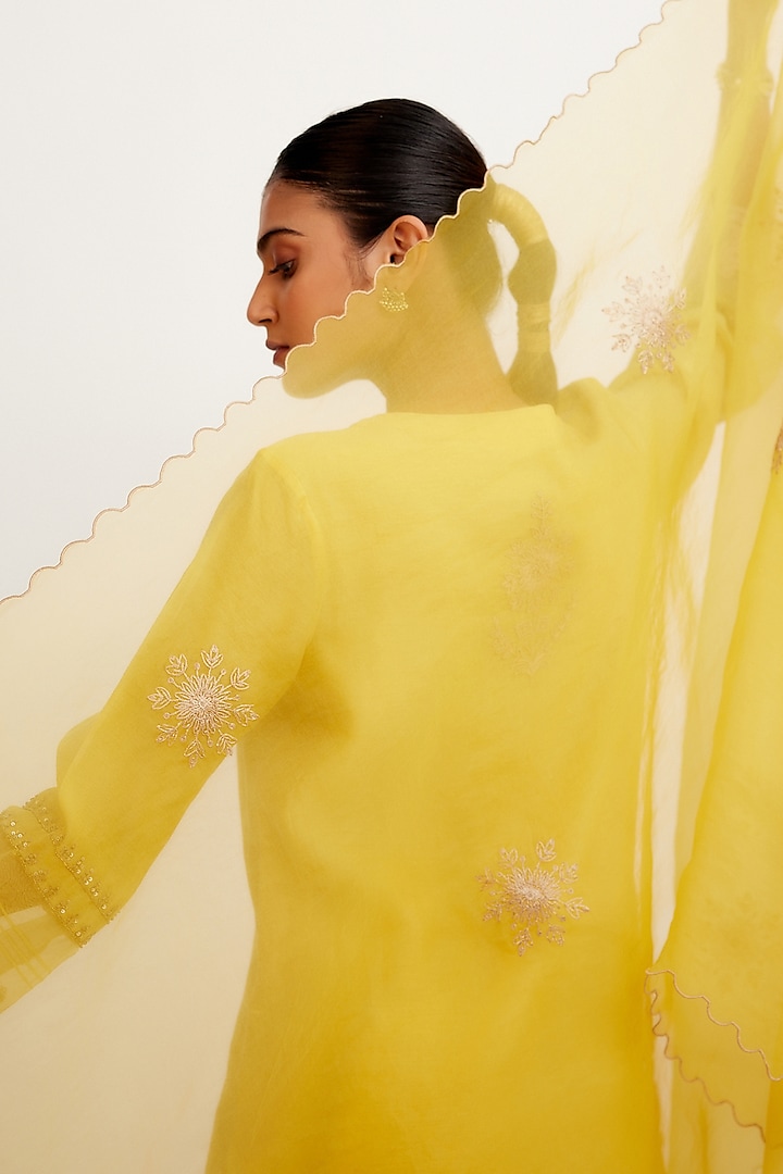 Mustard Embroidered Kurta Set by Devnaagri at Pernia's Pop Up Shop
