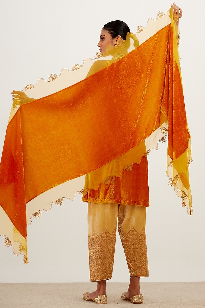 Saffron Velvet Embroidered Kurta Set by Devnaagri at Pernia's Pop Up Shop