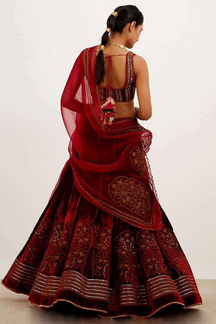 Maroon Embroidered Bridal Lehenga Set by Devnaagri at Pernia's Pop Up Shop