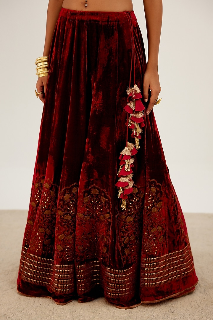 Maroon Embroidered Bridal Lehenga Set by Devnaagri at Pernia's Pop Up Shop