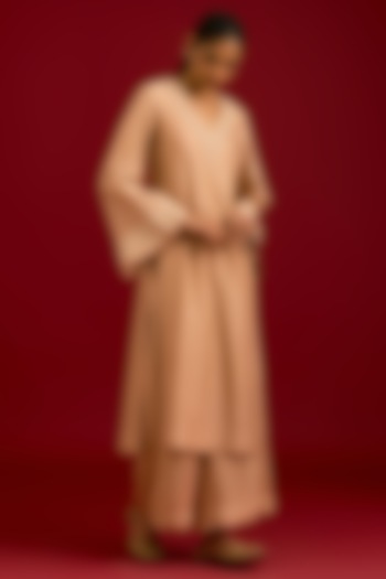 Beige Silk Chanderi Mirror Embroidered Kurta Set by Devnaagri at Pernia's Pop Up Shop