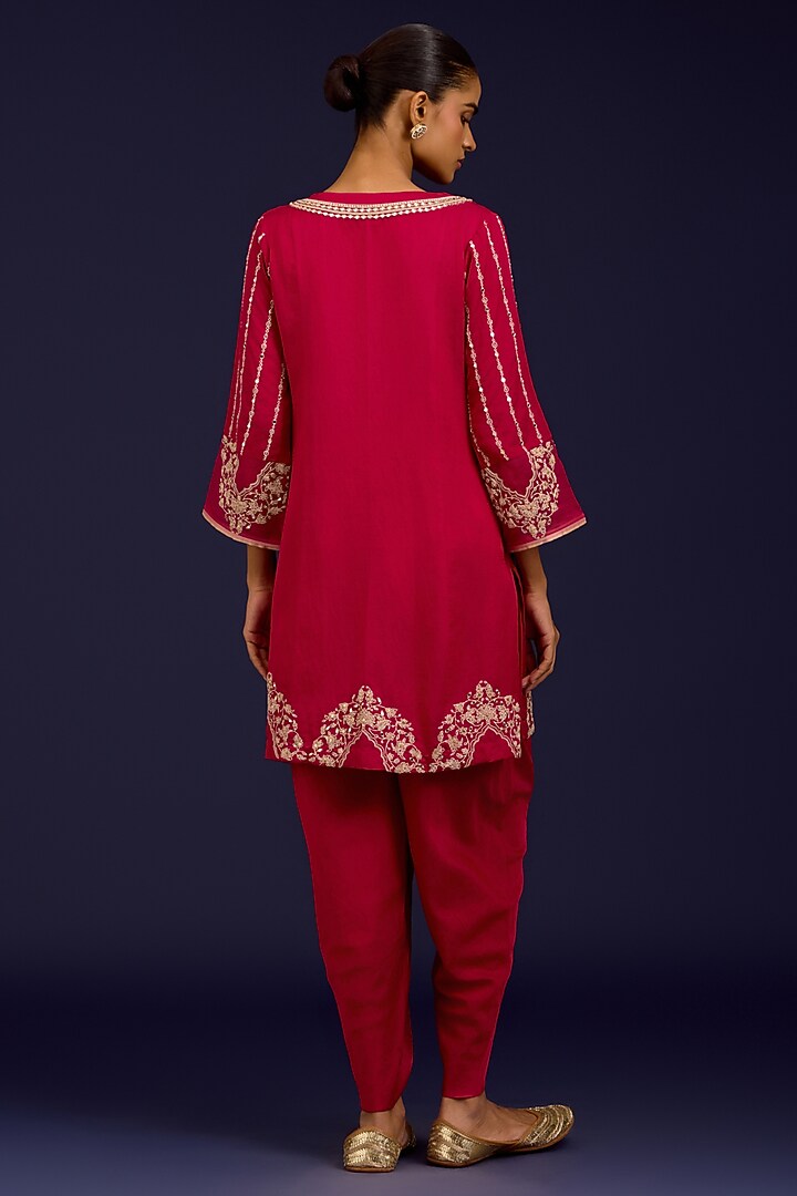 Fuchsia Pink Cotton Silk Satin Sequins Embroidered Kurta Set by Devnaagri at Pernia's Pop Up Shop