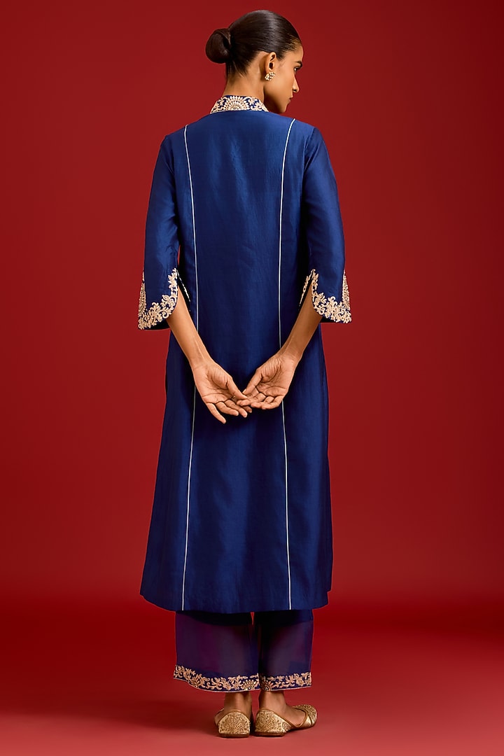Navy Blue Chiniya Silk Mirror Embroidered Kurta Set by Devnaagri at Pernia's Pop Up Shop