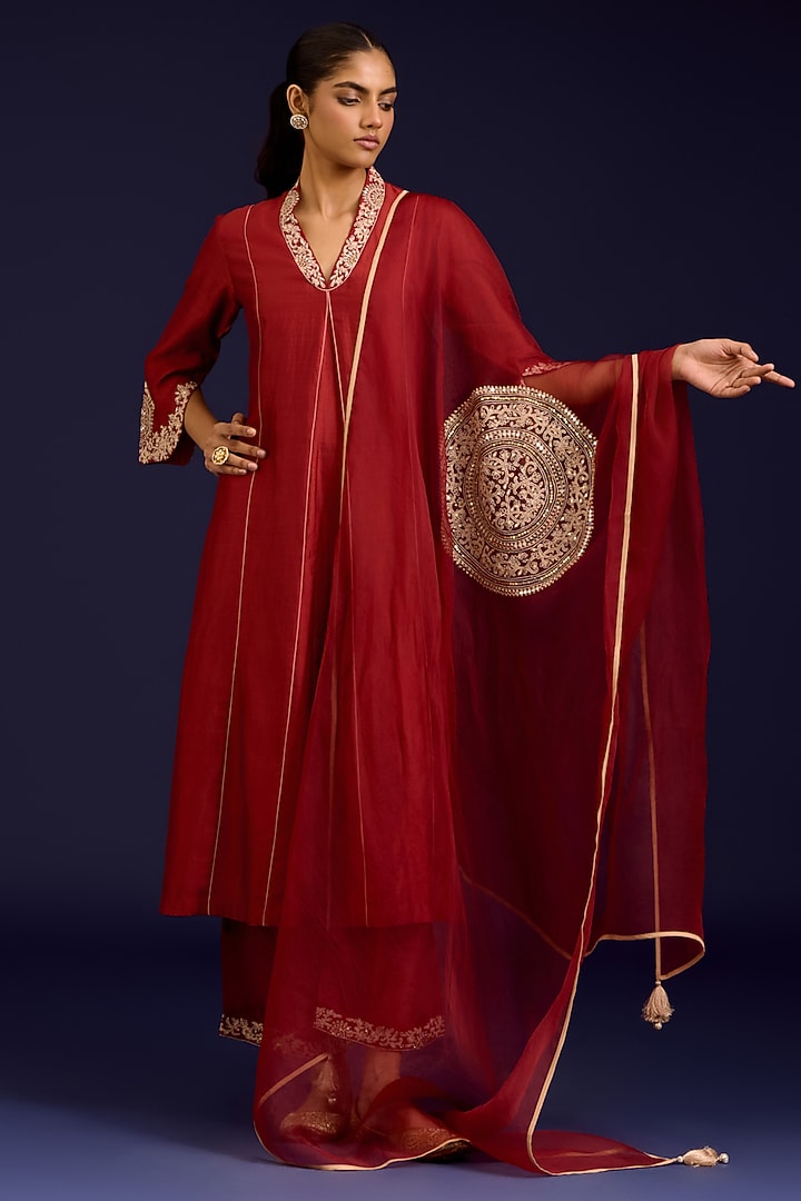 Rust Chiniya Silk Mirror Embroidered Kurta Set by Devnaagri at Pernia's Pop Up Shop