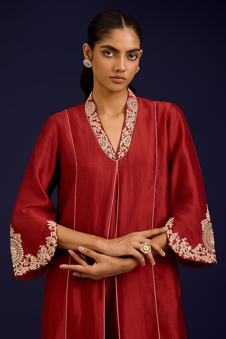 Rust Chiniya Silk Mirror Embroidered Kurta Set by Devnaagri at Pernia's Pop Up Shop