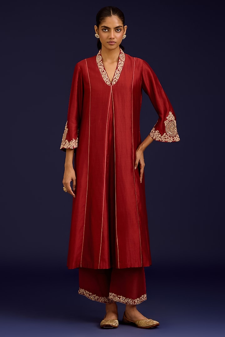 Rust Chiniya Silk Mirror Embroidered Kurta Set by Devnaagri at Pernia's Pop Up Shop