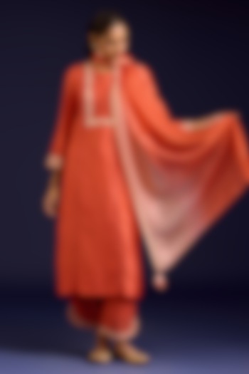 Orange Chiniya Silk Mirror Embroidered Kurta Set by Devnaagri at Pernia's Pop Up Shop