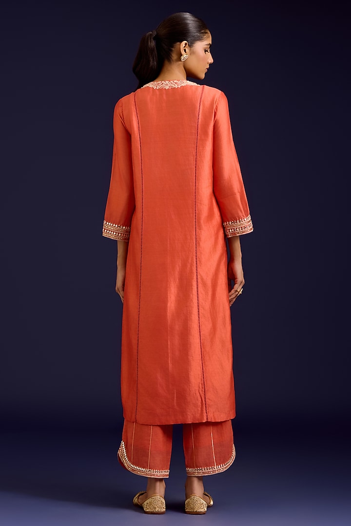 Orange Chiniya Silk Mirror Embroidered Kurta Set by Devnaagri at Pernia's Pop Up Shop
