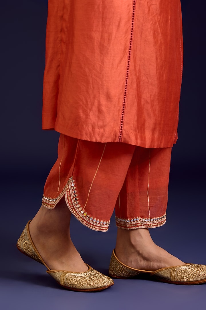 Orange Chiniya Silk Mirror Embroidered Kurta Set by Devnaagri at Pernia's Pop Up Shop