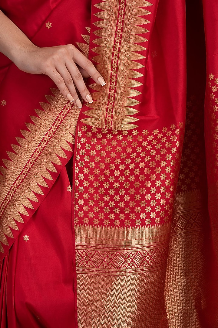 Red Pure Katan Silk Handloom Banarasi Wedding Saree by Devissha at Pernia's Pop Up Shop