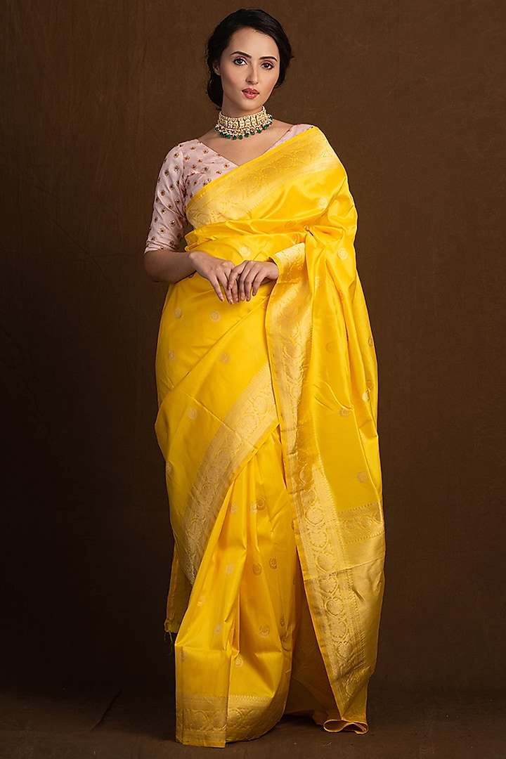 Yellow Pure Katan Silk Handloom Banarasi Saree With Chand Tara Booti by Devissha