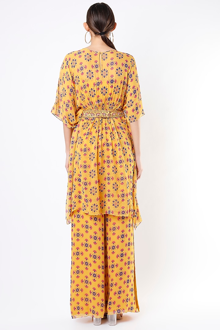 Mustard Printed Kaftan Set by DiyaRajvvir at Pernia's Pop Up Shop