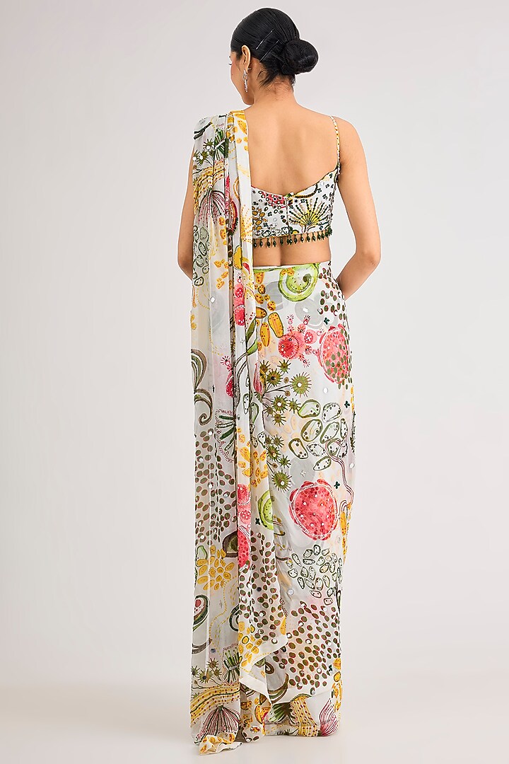 Ivory Crepe & Georgette Draped Wedding Saree Set by DiyaRajvvir at Pernia's Pop Up Shop