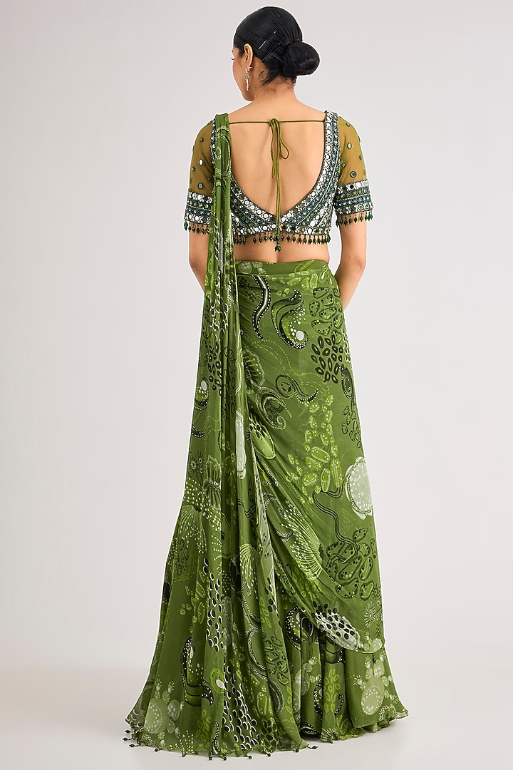 Pear Green Georgette Veil Printed Mermaid Wedding Saree Set by DiyaRajvvir at Pernia's Pop Up Shop