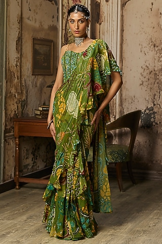 Pear Green Crepe Coral Veil Printed Ruffled Skirt Saree Set by DiyaRajvvir