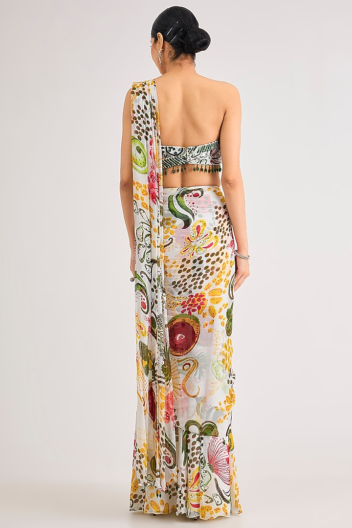 Ivory Crepe & Georgette Veil Printed Slit Skirt Wedding Saree Set by DiyaRajvvir at Pernia's Pop Up Shop
