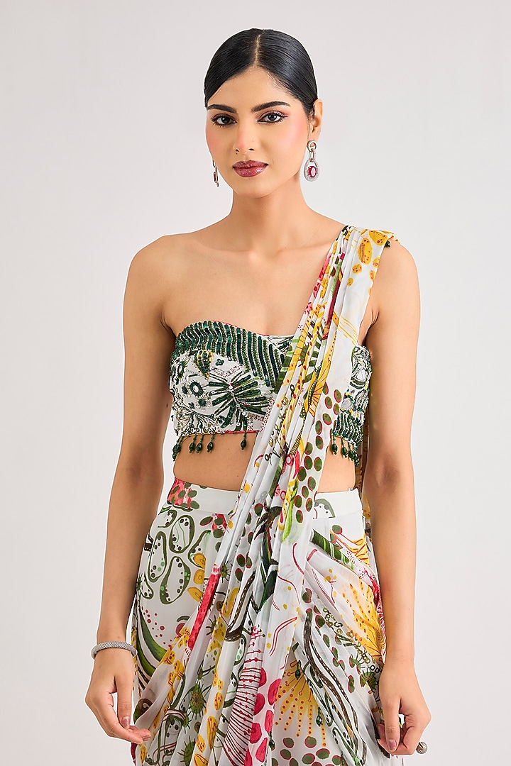 Ivory Crepe & Georgette Veil Printed Slit Skirt Wedding Saree Set by DiyaRajvvir at Pernia's Pop Up Shop