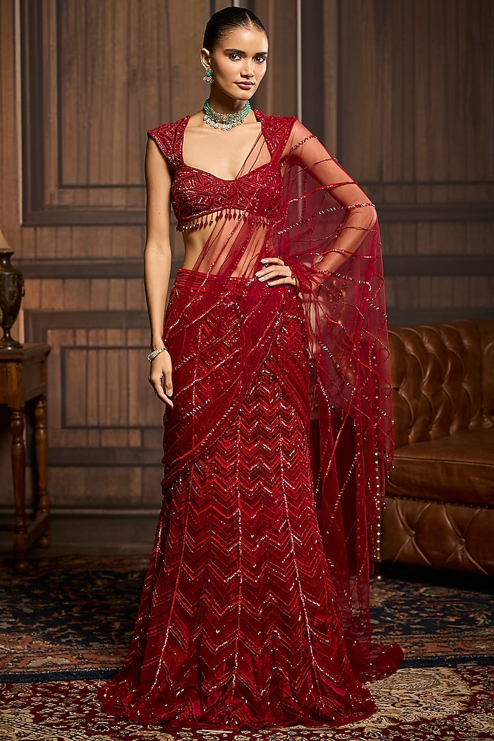 Vermillion Red Tulle Embroidered Skirt Reception Saree Set by DiyaRajvvir at Pernia's Pop Up Shop