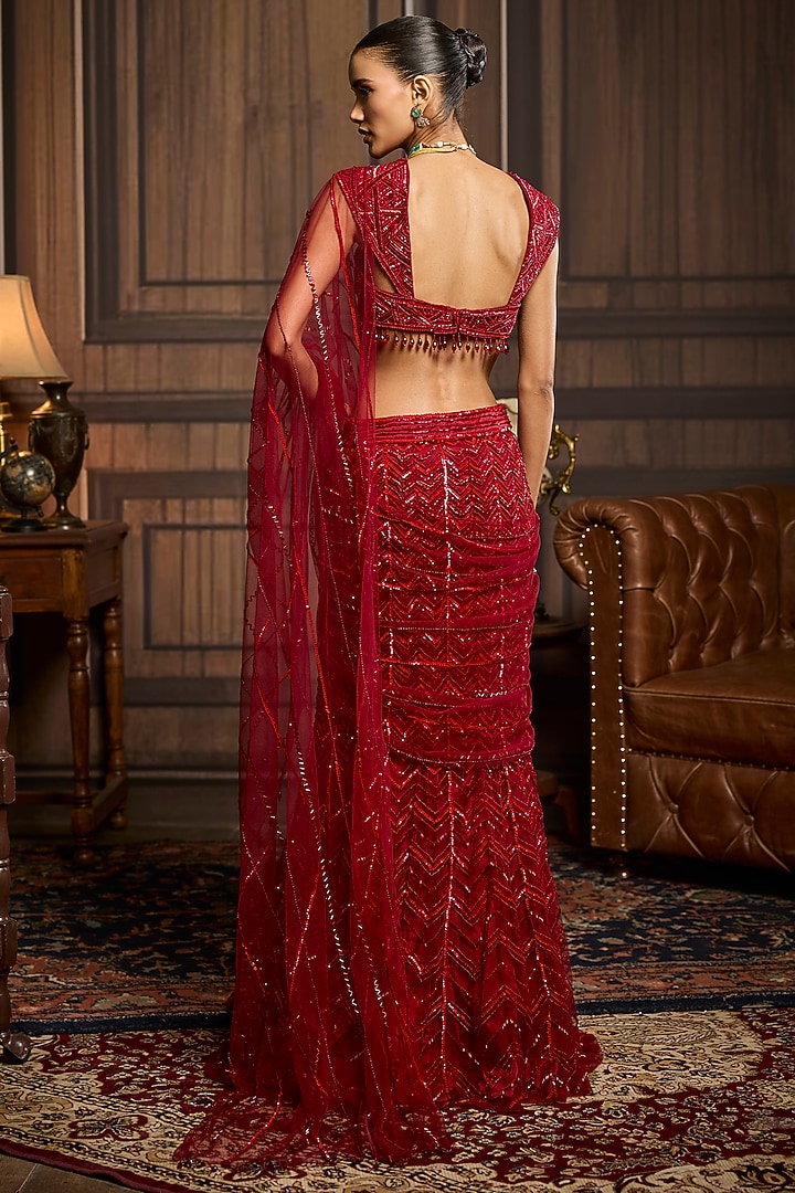 Vermillion Red Tulle Embroidered Skirt Reception Saree Set by DiyaRajvvir at Pernia's Pop Up Shop