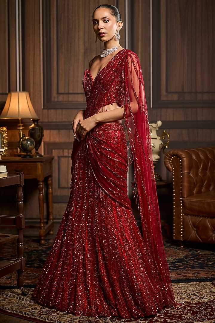 Vermillion Red Tulle Embroidered Skirt Reception Saree Set by DiyaRajvvir at Pernia's Pop Up Shop