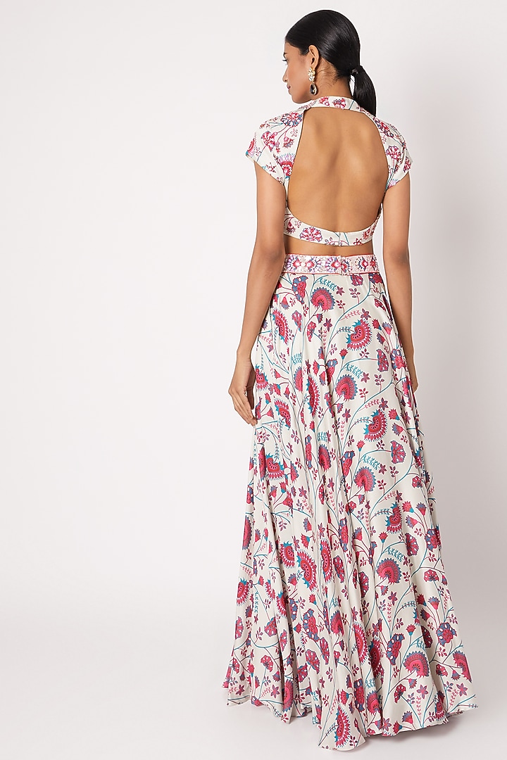 Pink Printed & Embroidered Wedding Lehenga Set With Bag Belt by DiyaRajvvir at Pernia's Pop Up Shop