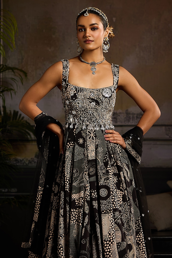 Black Crepe Abstract Jaal Printed Wedding Anarkali Set by DiyaRajvvir at Pernia's Pop Up Shop