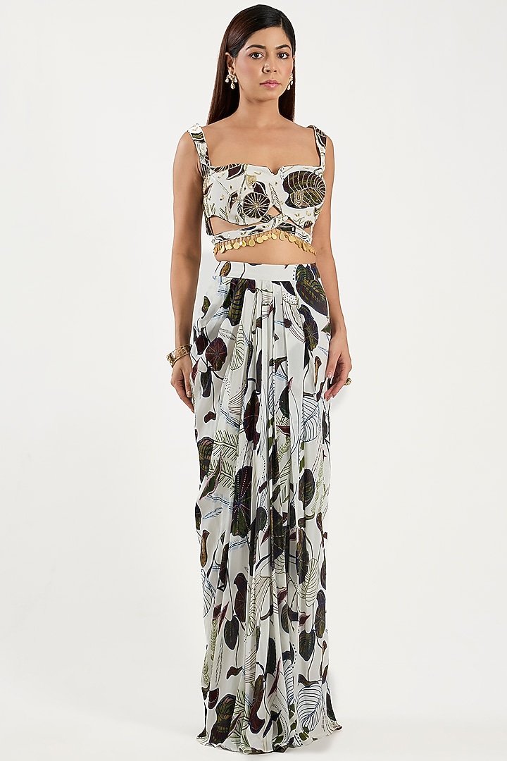 White Crepe & Georgette Leaf Jaal Printed Cape Set by DiyaRajvvir at Pernia's Pop Up Shop