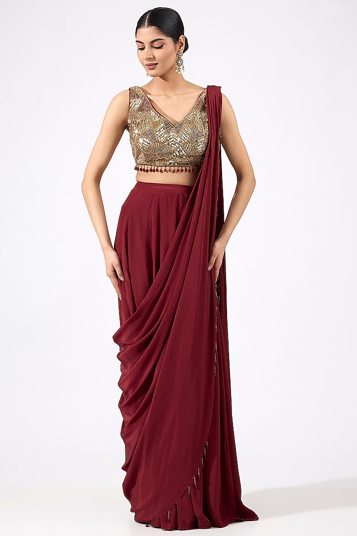 Maroon Crepe & Tulle Skirt Wedding Saree Set by DiyaRajvvir at Pernia's Pop Up Shop