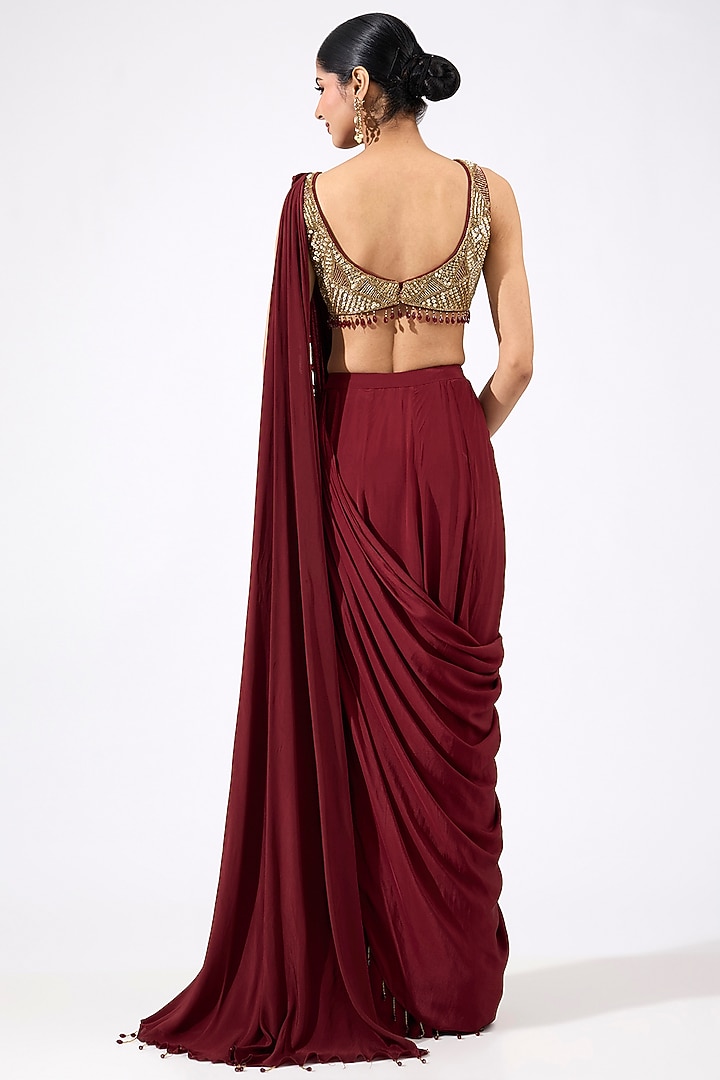 Maroon Crepe & Tulle Skirt Wedding Saree Set by DiyaRajvvir at Pernia's Pop Up Shop