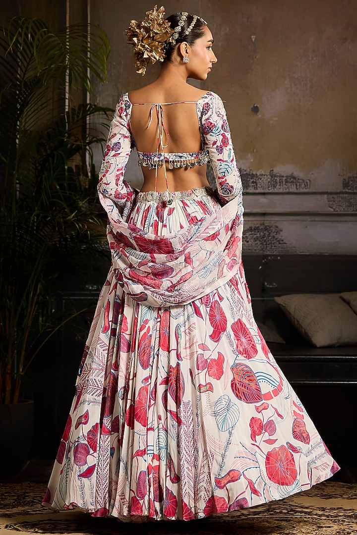 White & Pink Crepe Leaf Jaal Printed Wedding Lehenga Set by DiyaRajvvir at Pernia's Pop Up Shop