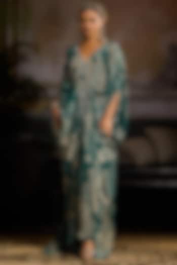 Teal Crepe Abstract Jaal Printed Kaftan by DiyaRajvvir at Pernia's Pop Up Shop