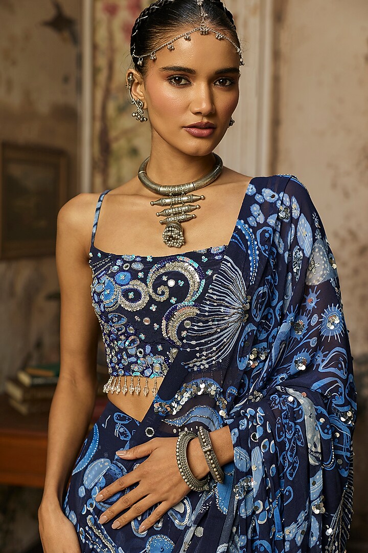 Navy Blue Crepe Featherfall Printed Draped Wedding Saree Set by DiyaRajvvir at Pernia's Pop Up Shop