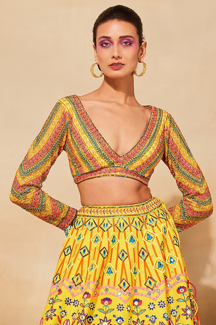 Yellow Raw Silk Embroidered Wedding Lehenga Set by DiyaRajvvir at Pernia's Pop Up Shop