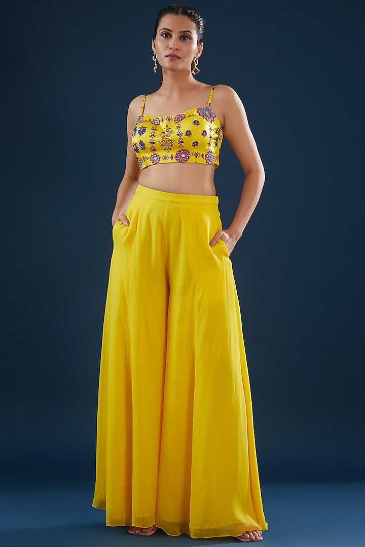 Yellow Modal & Georgette Printed Blazer Set by DiyaRajvvir at Pernia's Pop Up Shop
