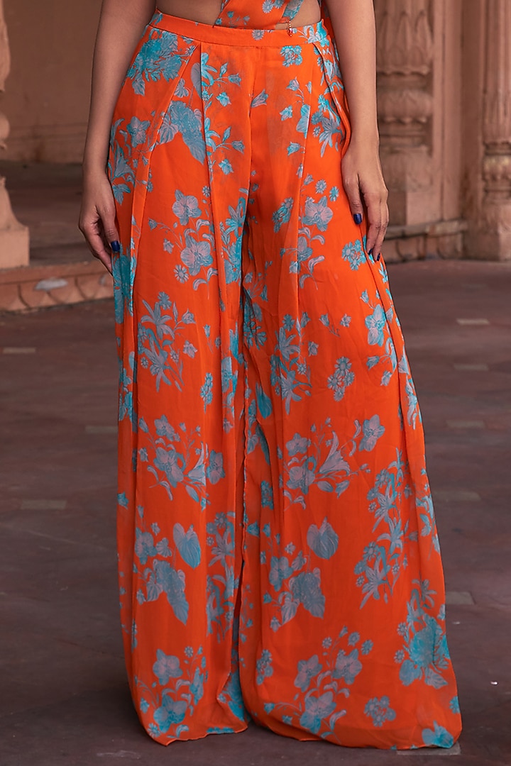 Tangerine Crepe & Georgette Floral Printed Box Pleated Pant Wedding Saree Set by DiyaRajvvir at Pernia's Pop Up Shop