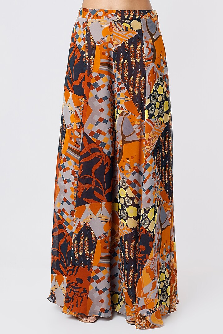 Black Printed Cape Set by DiyaRajvvir at Pernia's Pop Up Shop