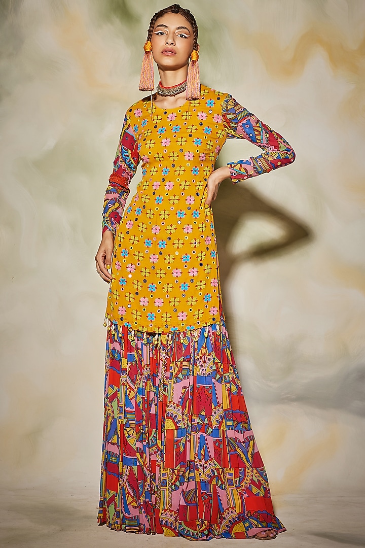 Multi-Coloured Printed Kurta Set by DiyaRajvvir at Pernia's Pop Up Shop