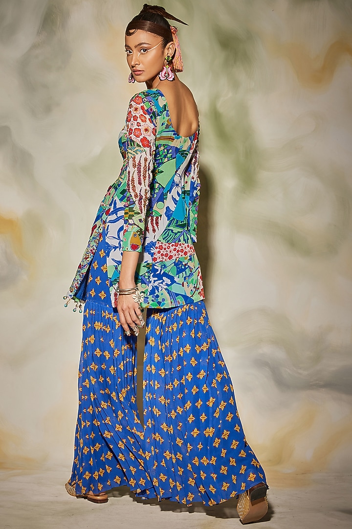 Blue Aztec Printed Kurta Set by DiyaRajvvir at Pernia's Pop Up Shop
