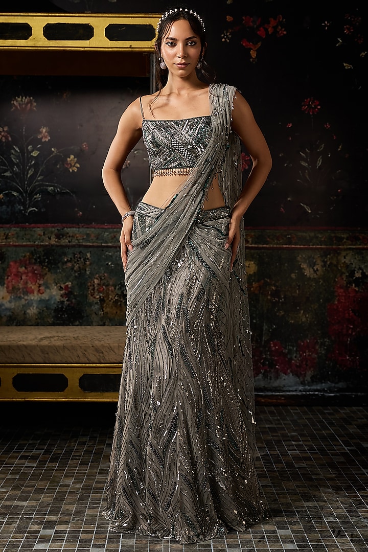 Grey Tulle Embellished Pre-Draped Mermaid Skirt Reception Saree Set by DiyaRajvvir at Pernia's Pop Up Shop