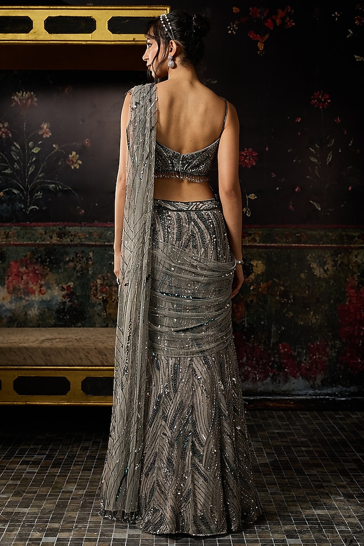 Grey Tulle Embellished Pre-Draped Mermaid Skirt Reception Saree Set by DiyaRajvvir at Pernia's Pop Up Shop