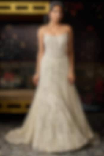 Silver Tulle Embellished Mermaid Bridal Lehenga Set by DiyaRajvvir at Pernia's Pop Up Shop