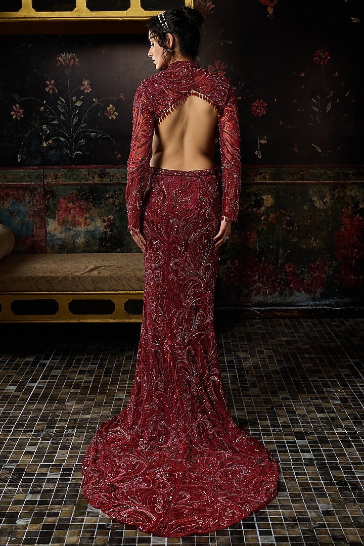 Maroon Tulle Embellished Long Trail Skirt Set by DiyaRajvvir at Pernia's Pop Up Shop