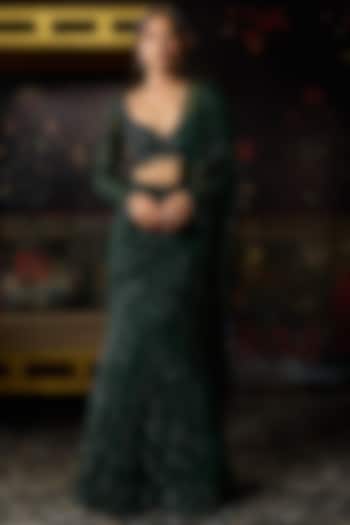 Emerald Green Crepe Embellished Mermaid Skirt Reception Saree Set by DiyaRajvvir at Pernia's Pop Up Shop