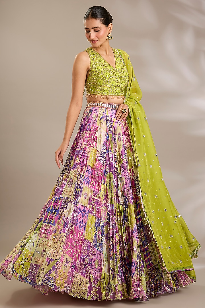 Bubblegum Purple Crepe Printed Wedding Lehenga Set by DiyaRajvvir at Pernia's Pop Up Shop