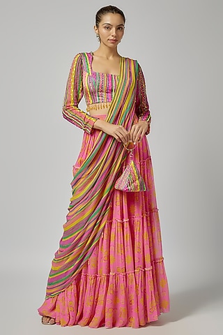 Pink Crepe & Georgette Boota Printed Tiered Skirt Saree Set by DiyaRajvvir